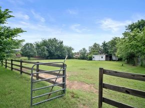6939  Calender Road , Arlington Texas 76001