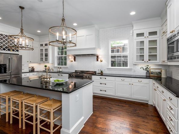 812  Baker Street , McKinney Texas 75069