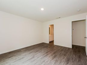 1248 E Jessamine Street , Fort Worth Texas 76104