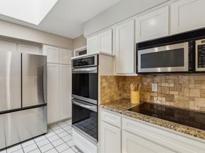 4406  Cobblers Lane , Dallas Texas 75287