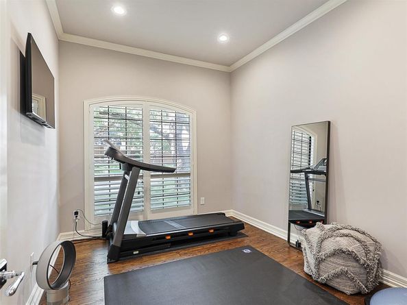 5516  Inverrary Court , Dallas Texas 75287