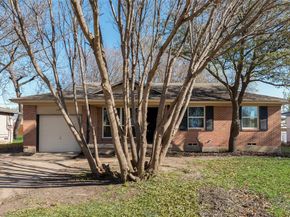 2809  Maple Drive , Garland Texas 75042