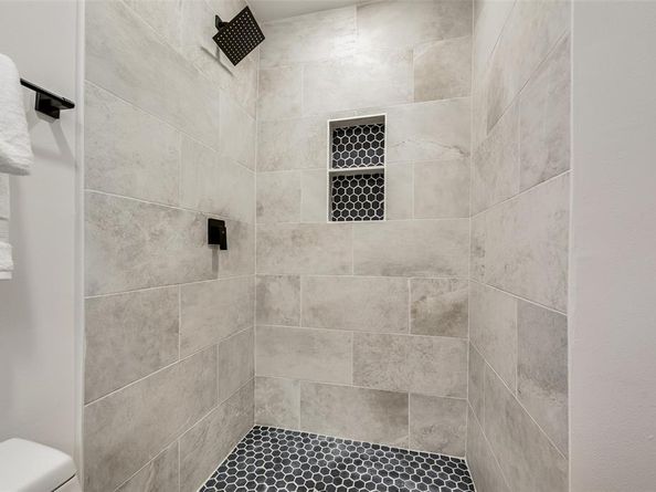 2809  Maple Drive , Garland Texas 75042