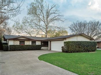 805  Edgefield Drive 