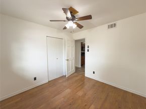 4649  Wyoming Street , Dallas Texas 75211