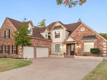 352  Leeward Circle 