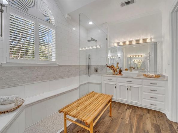 2405  Deer Run Court , Heath Texas 75032