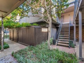 4112  Bowser Avenue  203, Dallas Texas 75219