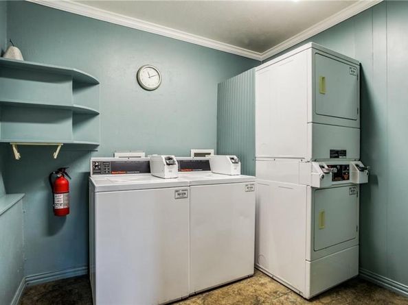 4112  Bowser Avenue  203, Dallas Texas 75219