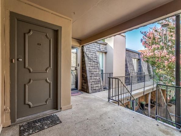 4112  Bowser Avenue  203, Dallas Texas 75219