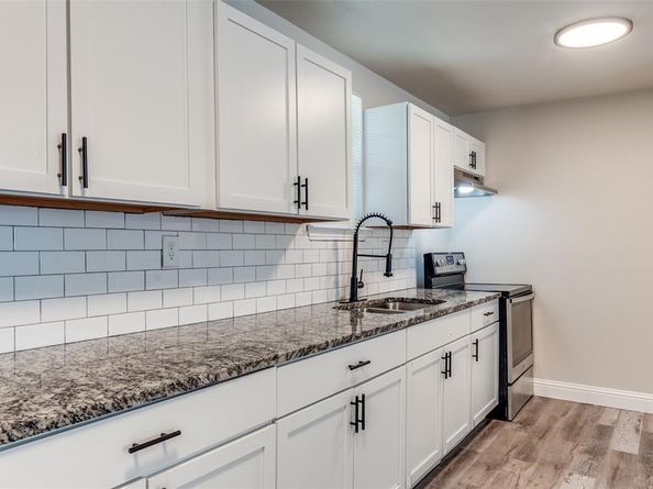 6352  Latta Street , Dallas Texas 75227