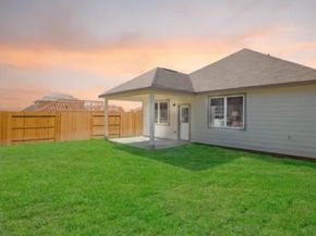 424  Livingston Drive , DeSoto Texas 75115