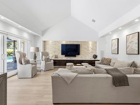 4418  Crooked Lane , Dallas Texas 75229