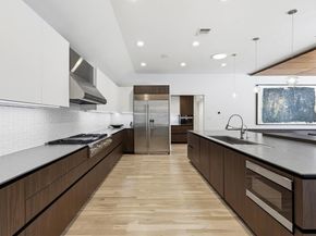 4418  Crooked Lane , Dallas Texas 75229