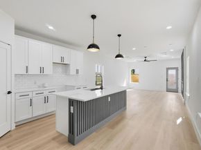2532  Lowery Street , Dallas Texas 75215