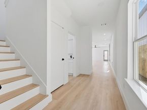2532  Lowery Street , Dallas Texas 75215