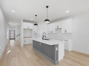 2532  Lowery Street , Dallas Texas 75215