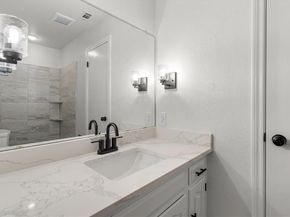 903  Leslie Drive , Arlington Texas 76012