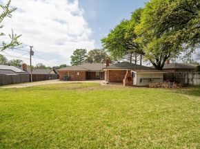 903  Leslie Drive , Arlington Texas 76012