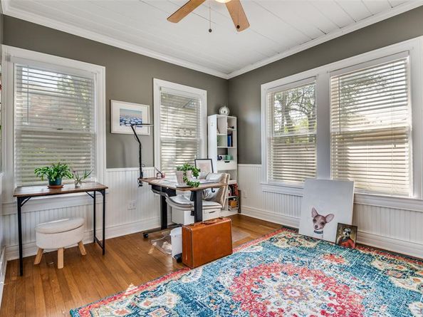 708  Blaylock Drive , Dallas Texas 75203