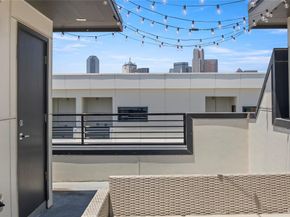 1813  Park Avenue  106, Dallas Texas 75215
