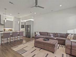 1813  Park Avenue  106, Dallas Texas 75215