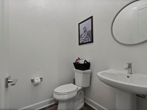 1813  Park Avenue  106, Dallas Texas 75215