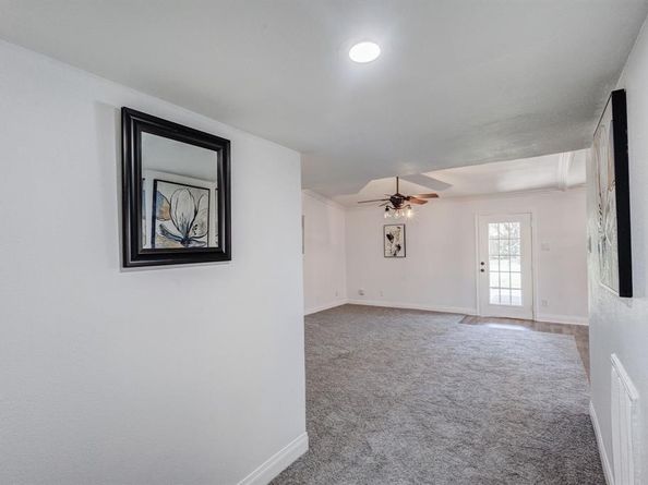 606  Hillcrest Street , Mansfield Texas 76063