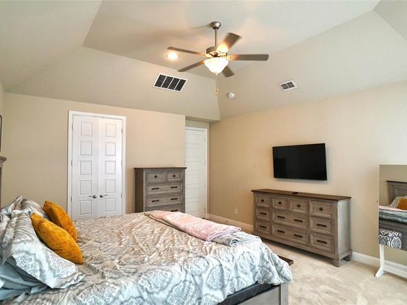 1013  Indian Grass Lane , Northlake Texas 76226