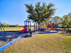 900  Southern Hills Way , Aubrey Texas 76227