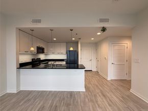 1200  Main Street  902, Dallas Texas 75202