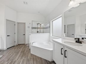 6712  Cedarhurst Court , Denton Texas 76226