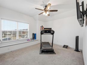 6712  Cedarhurst Court , Denton Texas 76226