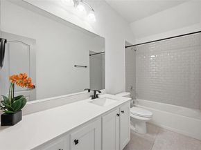 6712  Cedarhurst Court , Denton Texas 76226