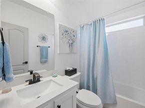 6712  Cedarhurst Court , Denton Texas 76226