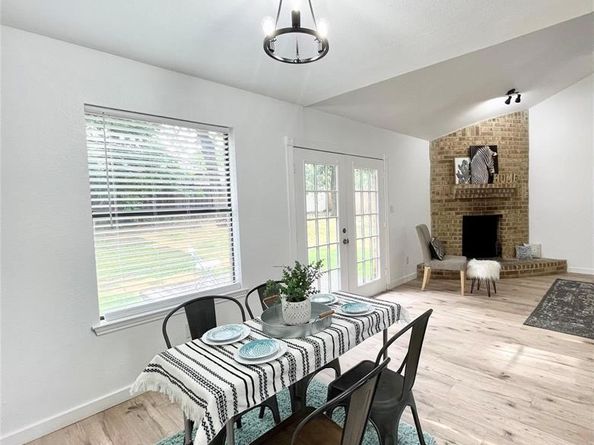 6201  Big Springs Drive , Arlington Texas 76001