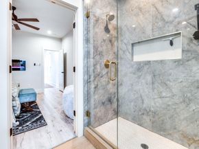 1960  Toronto Street , Dallas Texas 75212