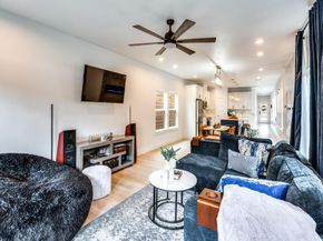 1960  Toronto Street , Dallas Texas 75212