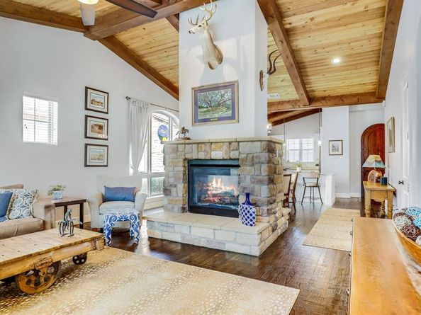 635  Via Ravello  , Irving Texas 75039