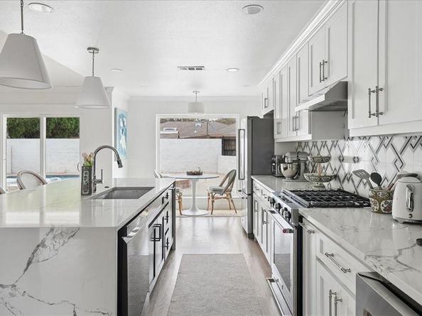 4263  Shady Bend Drive , Dallas Texas 75244