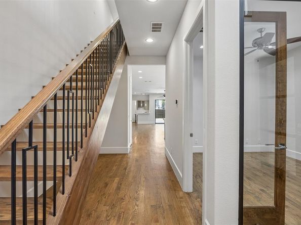 2319 N Prairie Avenue , Dallas Texas 75204
