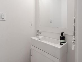 5912  Lindell Avenue  101, Dallas Texas 75206