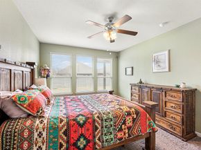 916  Falcon Road , Argyle Texas 76226