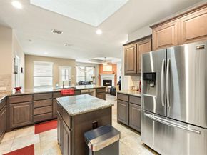 916  Falcon Road , Argyle Texas 76226