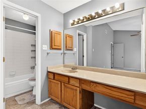 424  Benjamin Lane , Arlington Texas 76002