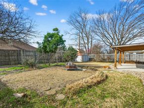 424  Benjamin Lane , Arlington Texas 76002