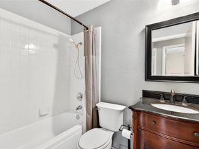 424  Benjamin Lane , Arlington Texas 76002