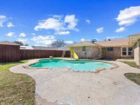 910  Bradfield Drive , Garland Texas 75042