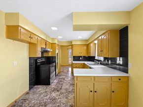 910  Bradfield Drive , Garland Texas 75042