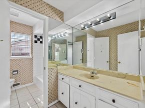 910  Bradfield Drive , Garland Texas 75042